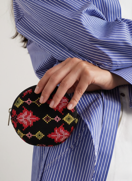 محفظة نقود نسائية دائرية مطرزة - متعددة الألوان