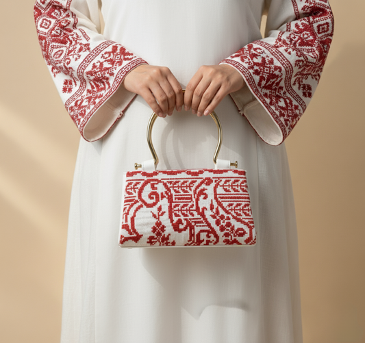 حقيبة مطرزة كلاسيكية