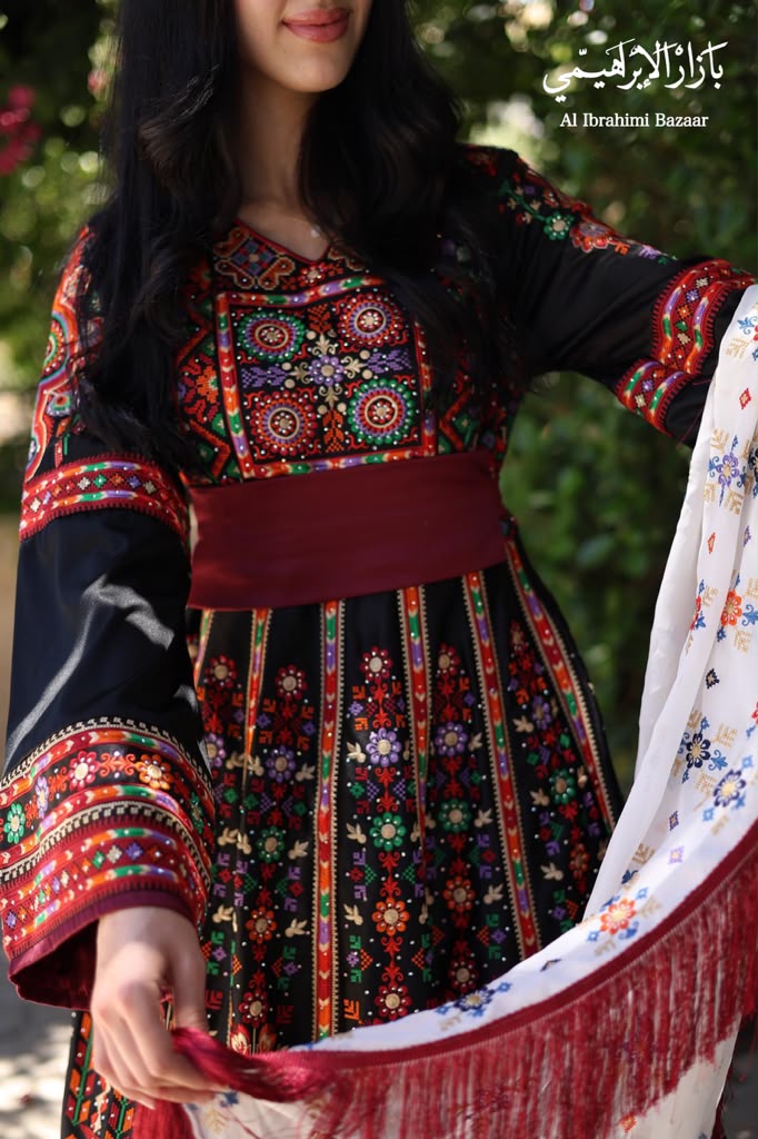 Palestinian Traditional Bridal Embroidered Dress — Henna Night & Wedding Thobe
