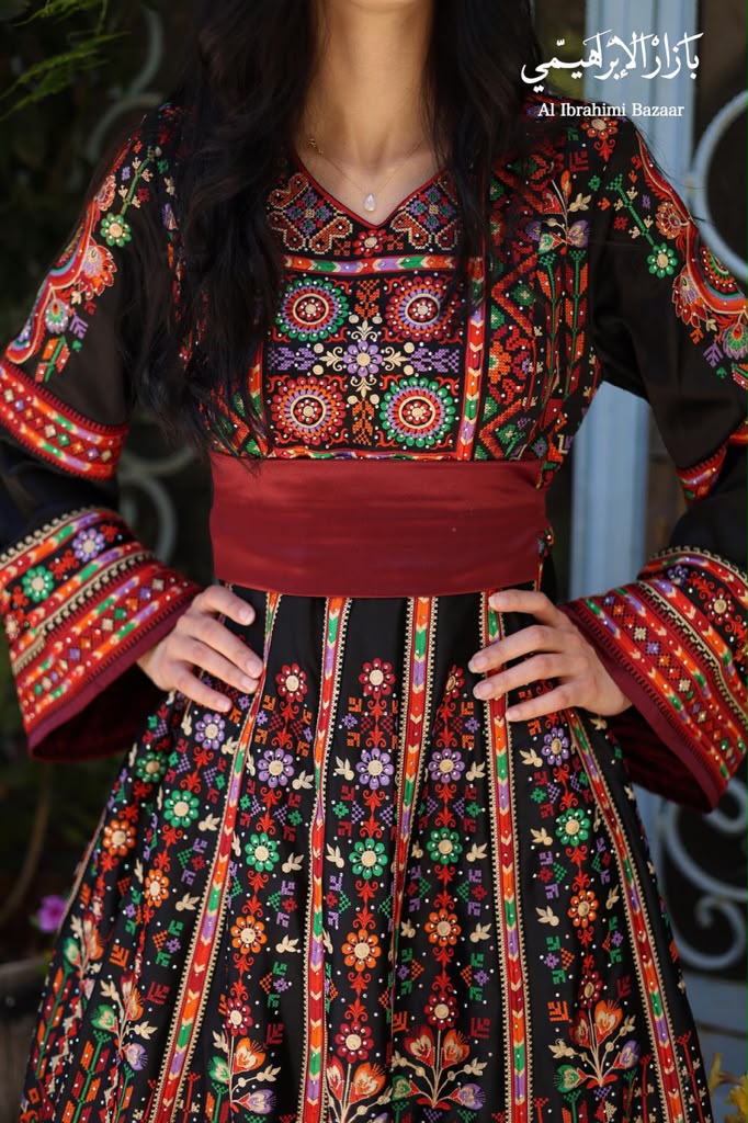 Palestinian Traditional Bridal Embroidered Dress — Henna Night & Wedding Thobe