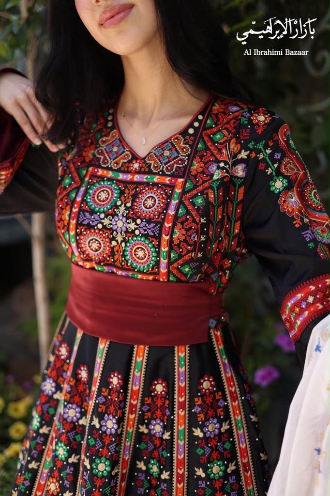 Palestinian Traditional Bridal Embroidered Dress — Henna Night & Wedding Thobe